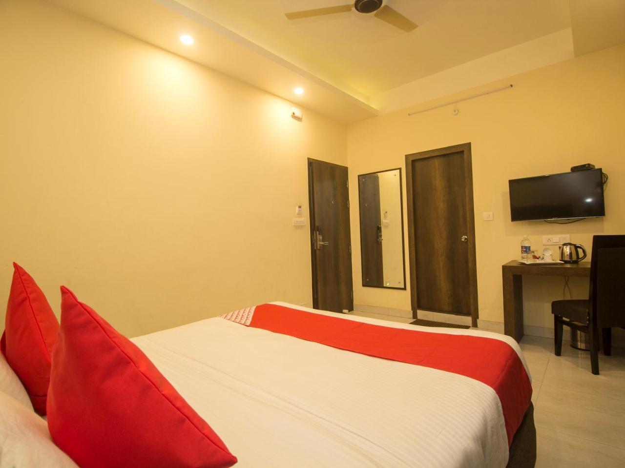 Hotel Mount View, Siliguri Exteriör bild
